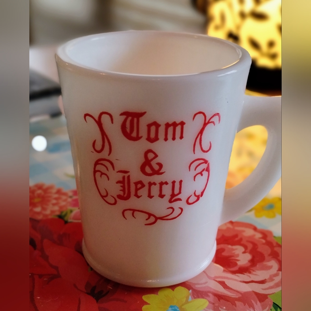 COPY - Vintage McKee Tom and Jerry milk glass cup. 1940's